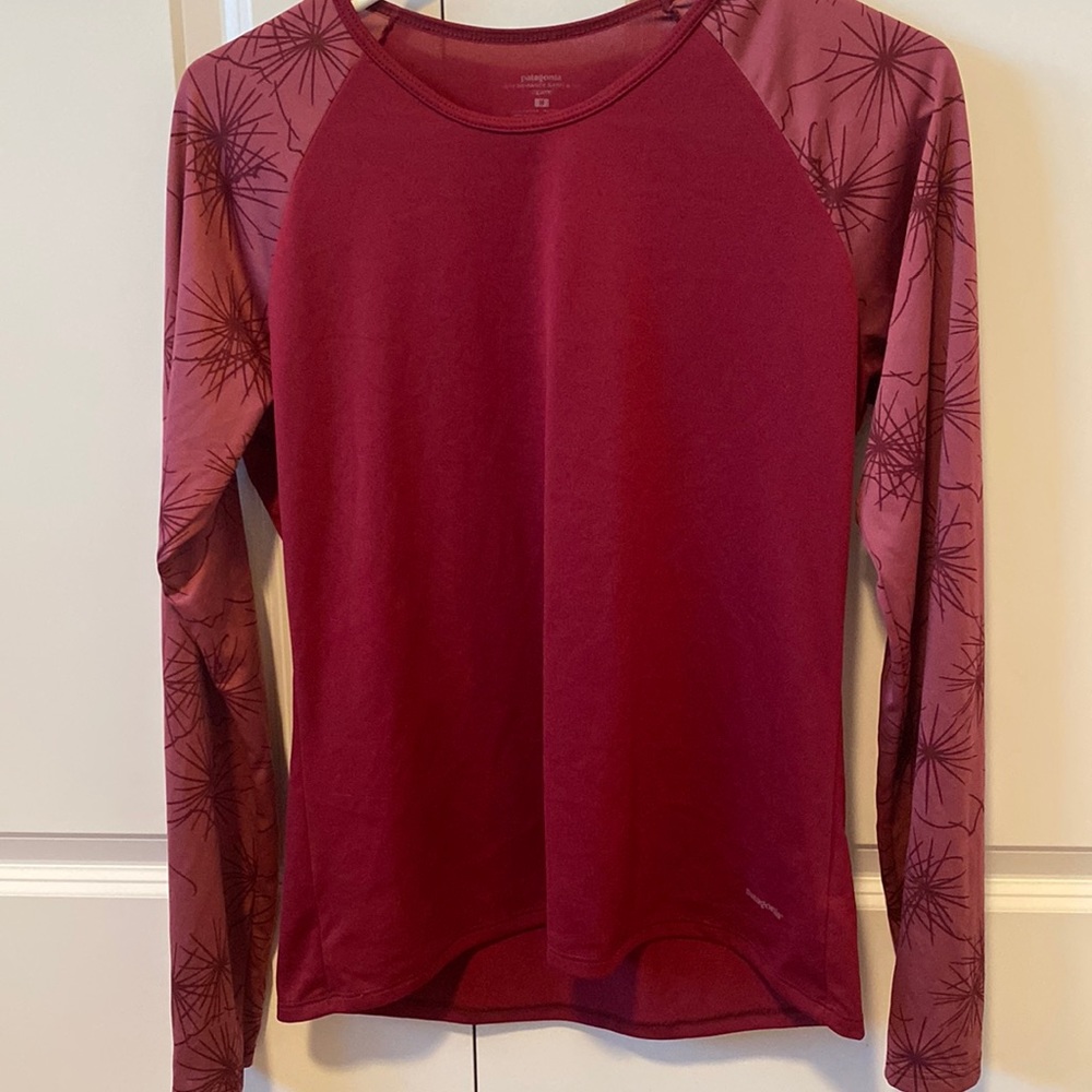 Patagonia performance shirt size medium